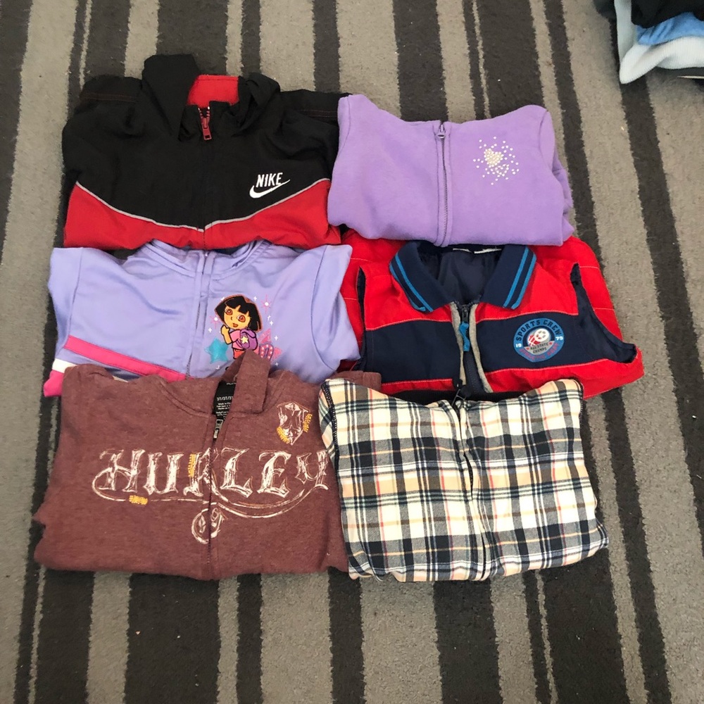6 light jackets (3-4T girls and boys)